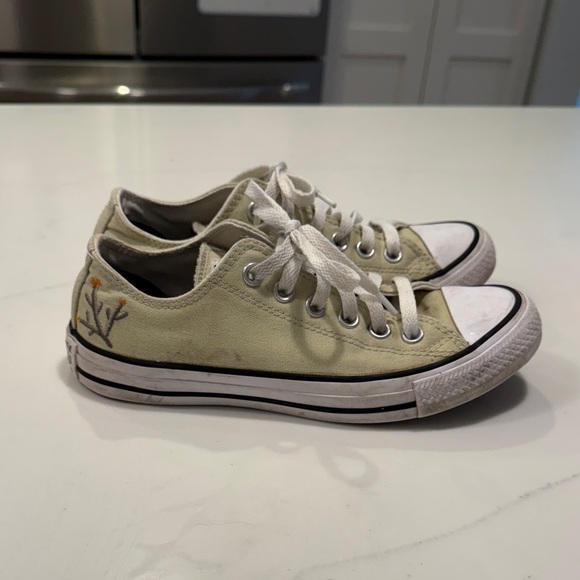 Converse Shoes - Converse Very light greenish Converse Sneakers with Floral Embroidery. Size 7.